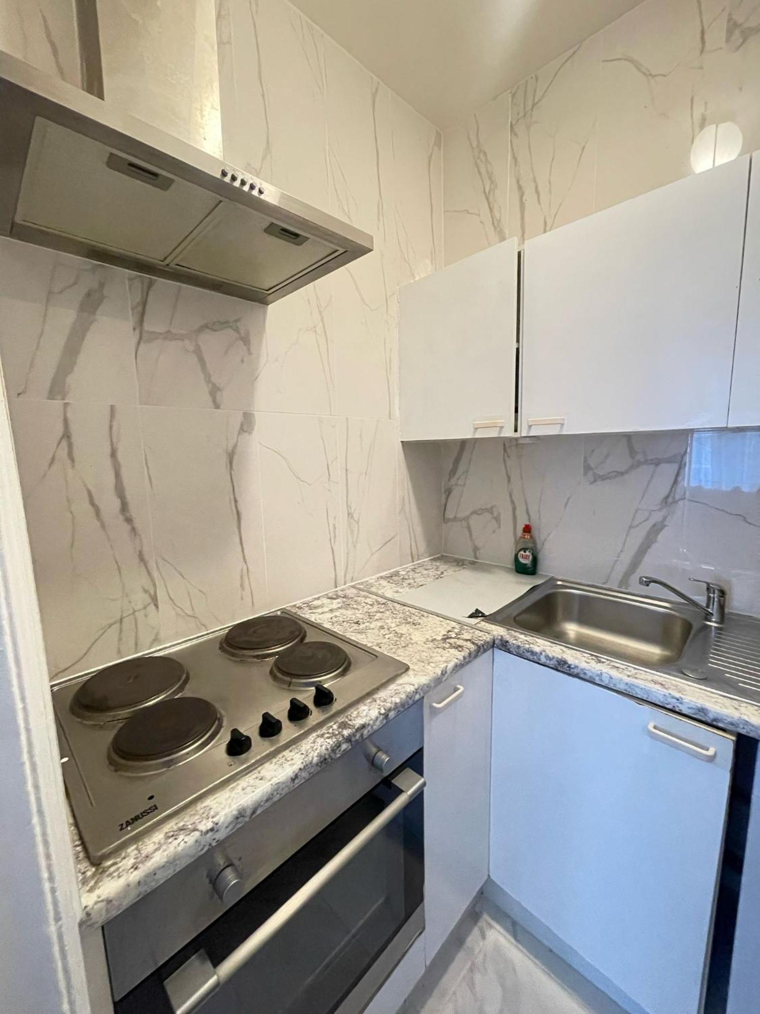 Lovely 2 Bed Flat 2 Floor Miles ロンドン エクステリア 写真